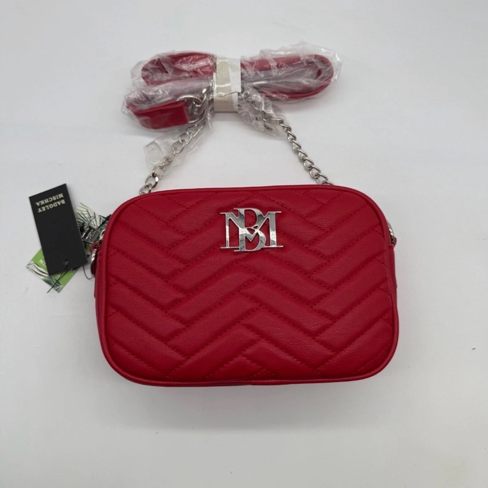 Badgley Mischka Chevron Quilted Red Camera Bag with Slip Pocket